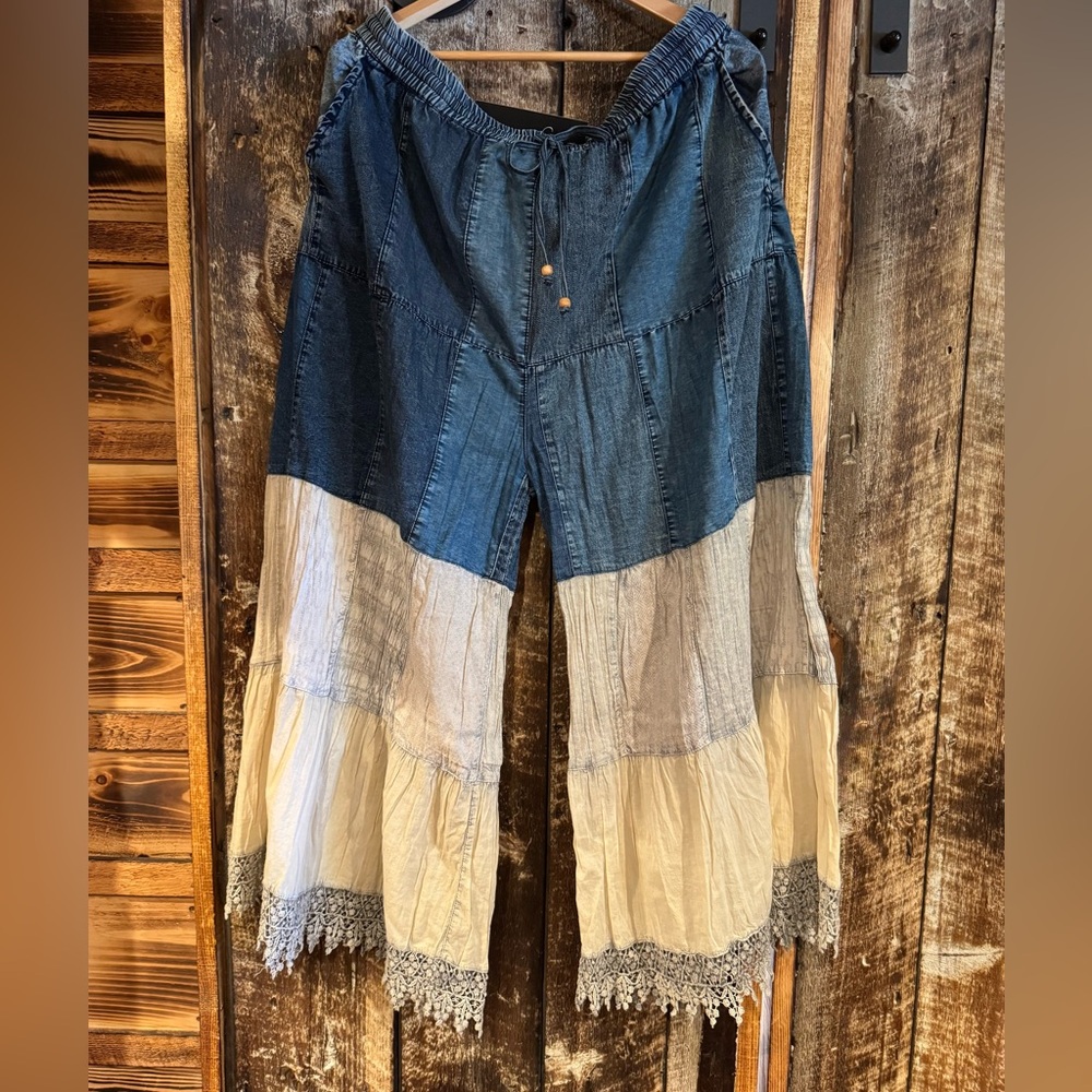 NWT-Young Threads Tiered Wide Leg Pants